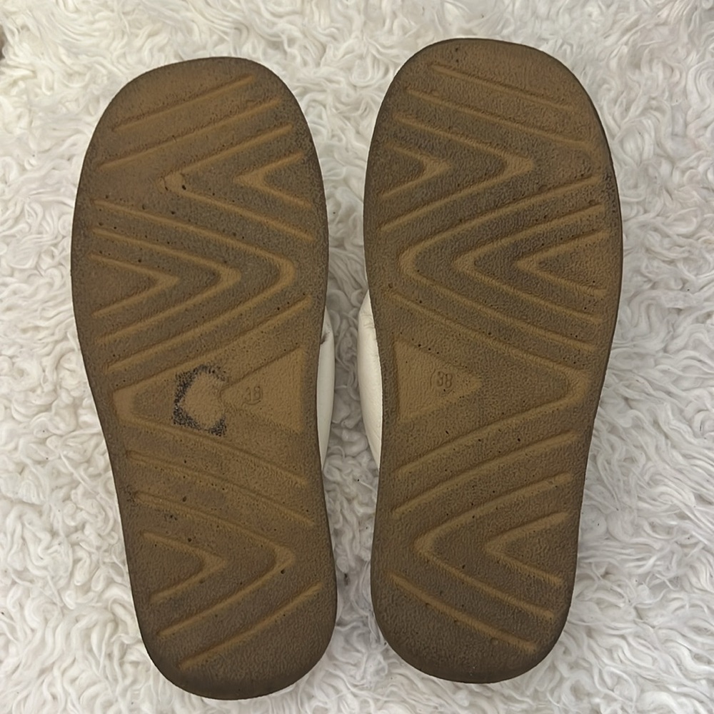 275 Central Igor White Sandals 7.5 - Picture 7 of 9